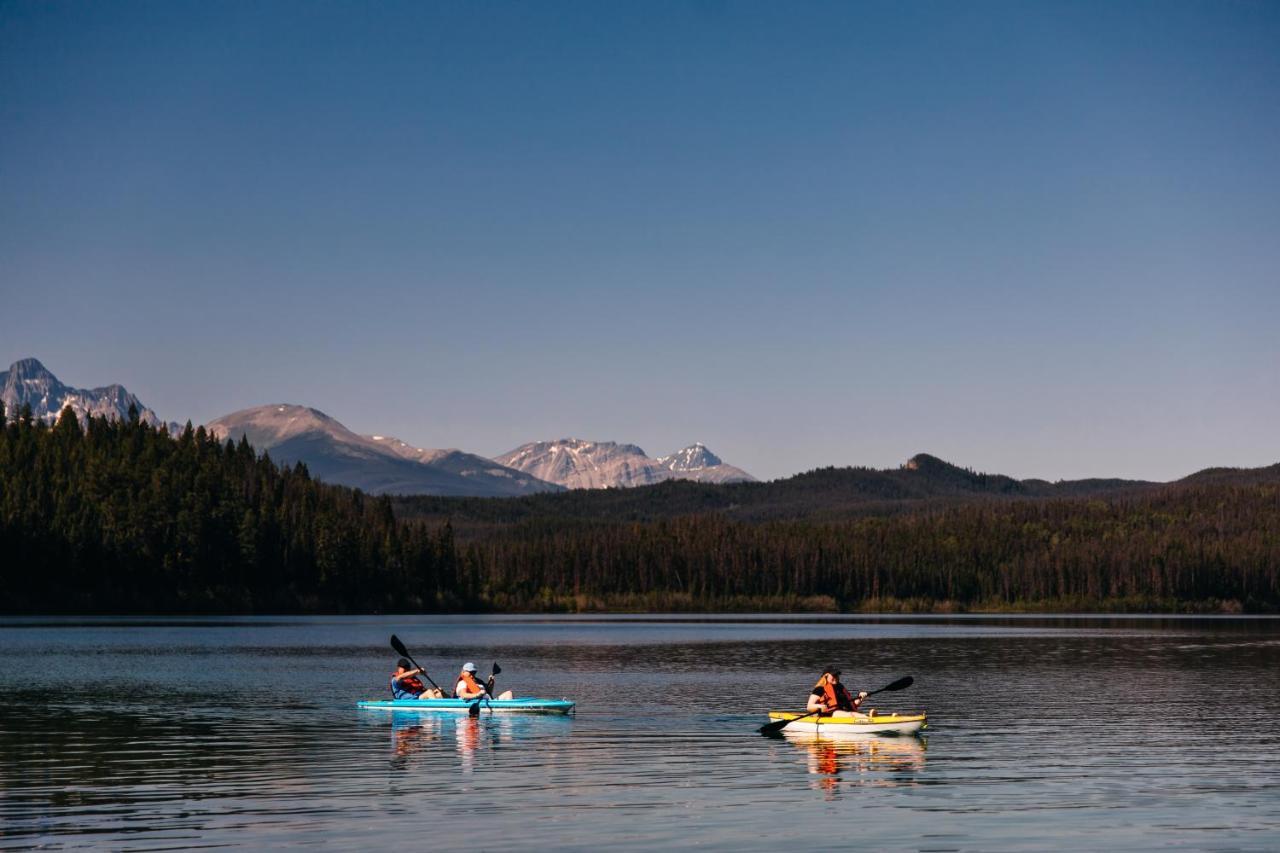 Patricia Lake Bungalows แจสเปอร์ ภายนอก รูปภาพ
